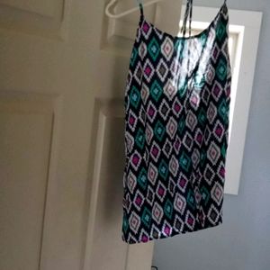 Cute summer top  ( xhlaration )